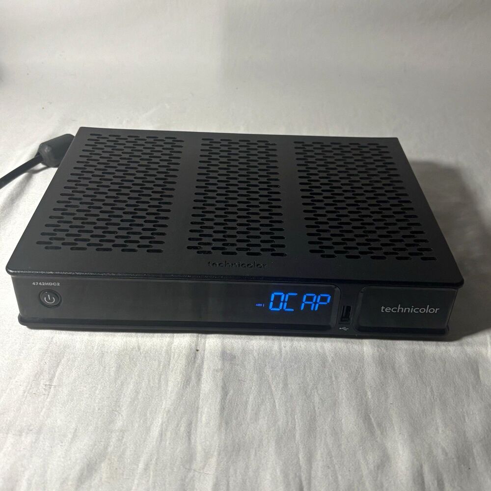Technicolor 4742HDC2 4742HDC PROD Cable TV Box MoCA HDMI Ethernet powers on READ